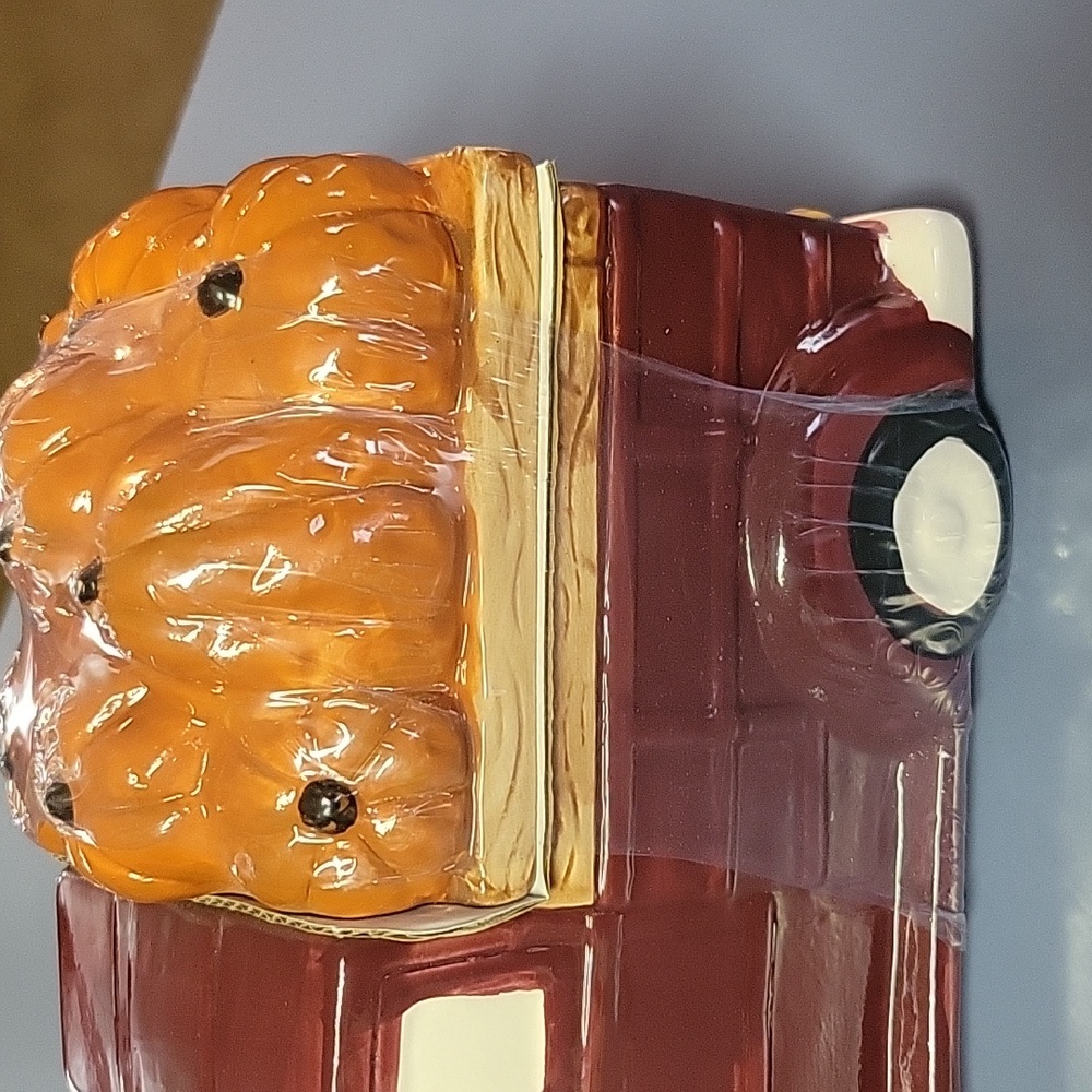 NWOT Cute truck cookie jar. - Picture 2 of 7